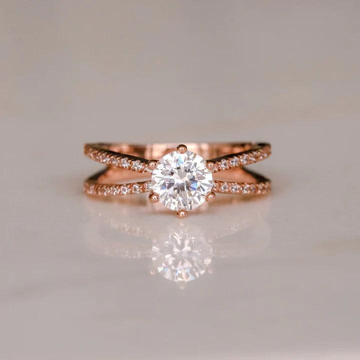 CRISS CROSS SOLITAIRE - Mim Diamond